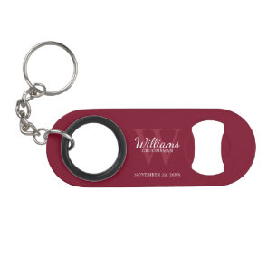 Personalisiertes Monogramm und Name des Trauzeugen Mini Flaschenöffner