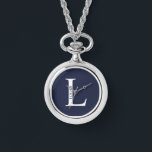 Personalisiertes Monogramm und Name Pocket Watch Armbanduhr<br><div class="desc">Personalisiert Monogram und Name Gift bieten personalisierte Monogramm und Namen im klassischen Serif-Schriftart-Stil. Perfekt als väterliche Tagesgeschenke für Papa,  Geschenke für Trauzeuge und für alle besondere Anlass.</div>