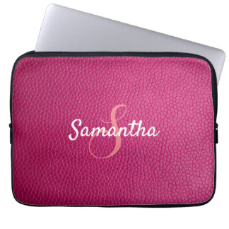 Personalisiertes Monogramm und Name Rosa Leder Laptopschutzhülle