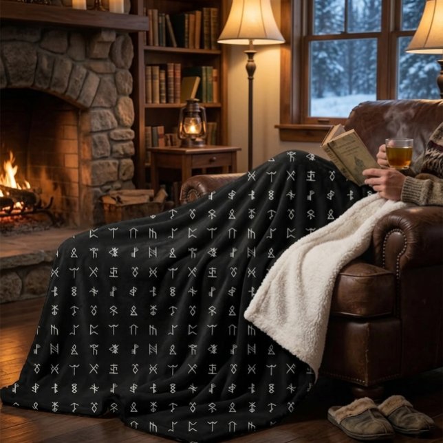 Personalisiertes Monogramm und Runen-Symbol-Blanke Sherpadecke (Von Creator hochgeladen)