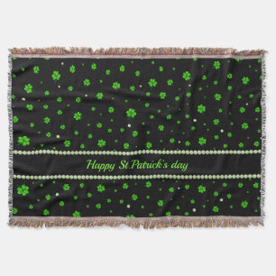 Personalisiertes Muster aus grünen Shamrocks mit P Decke
