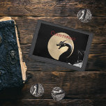 Personalisiertes Mythisches Drachendreifach Tri-fold Geldbeutel<br><div class="desc">Diese atemberaubende Drachenwallet aus Mondlicht ist ein tolles Geschenk für Kinder,  die sich für Mythen,  Legenden und magische Tiere interessieren</div>