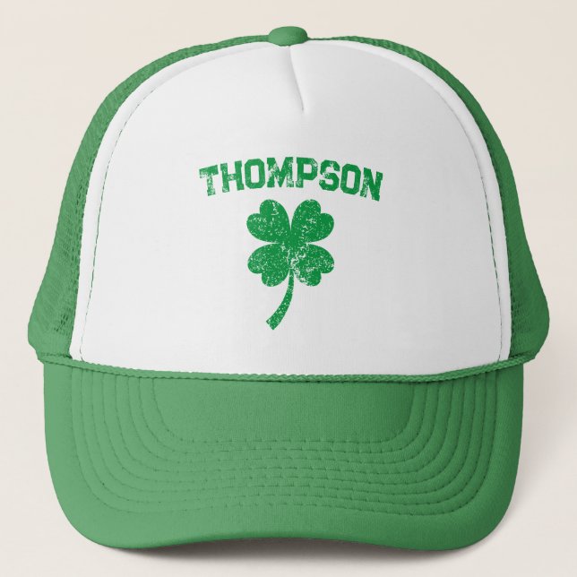 Personalisiertes Nachname St Patrick's Day Party Truckerkappe (Vorderseite)