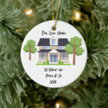 PERSONALISIERTES NEUES ZUHAUSE-FOTO KERAMIK ORNAMENT<br><div class="desc">PERSONALISIERT NEUES ZUHAUSE FOTO CHRISTMAS ORNAMENT,  CUSTOM HOUSE PICTURE UND ADRESSE ORNAMENT,  HAUSHALTSGESCHENK.</div>