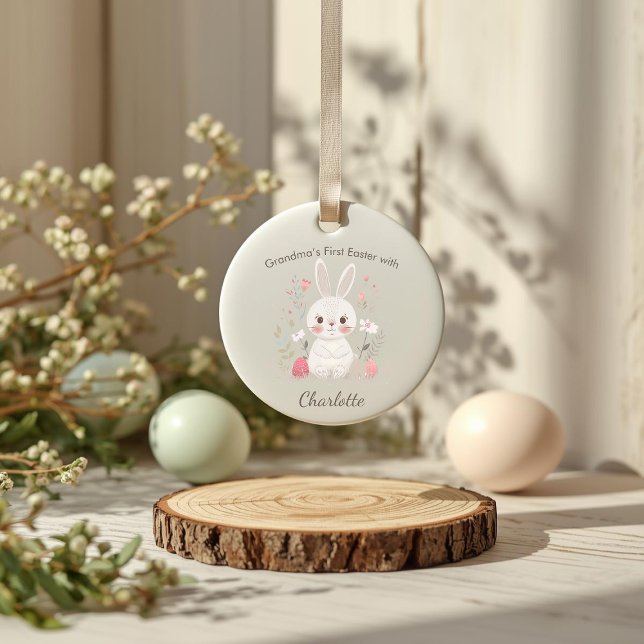 Personalisiertes Omas erstes Ostern  Ornament (Von Creator hochgeladen)