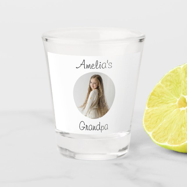 Personalisiertes Opa-Geschenk - Großkindgesicht - Schnapsglas (Vorderseite)