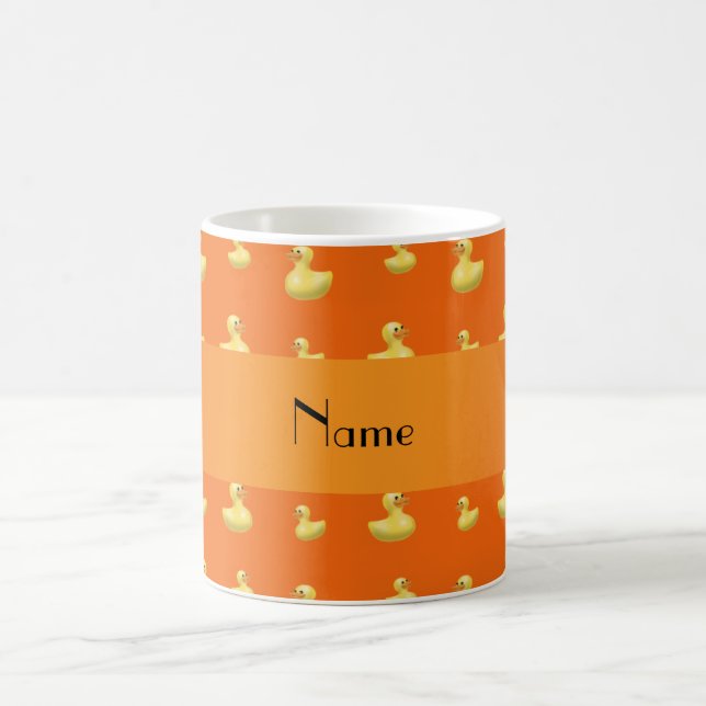 Personalisiertes orange Gummientennamensmuster Kaffeetasse (Mittel)