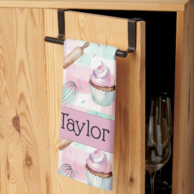 Personalisiertes Pastell-Cupcake-Karomuster Geschirrtuch (Drittel gefaltet)