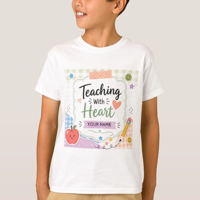 Personalisiertes Pastell-Gingham Teaching With Hea T-Shirt (Vorderseite)