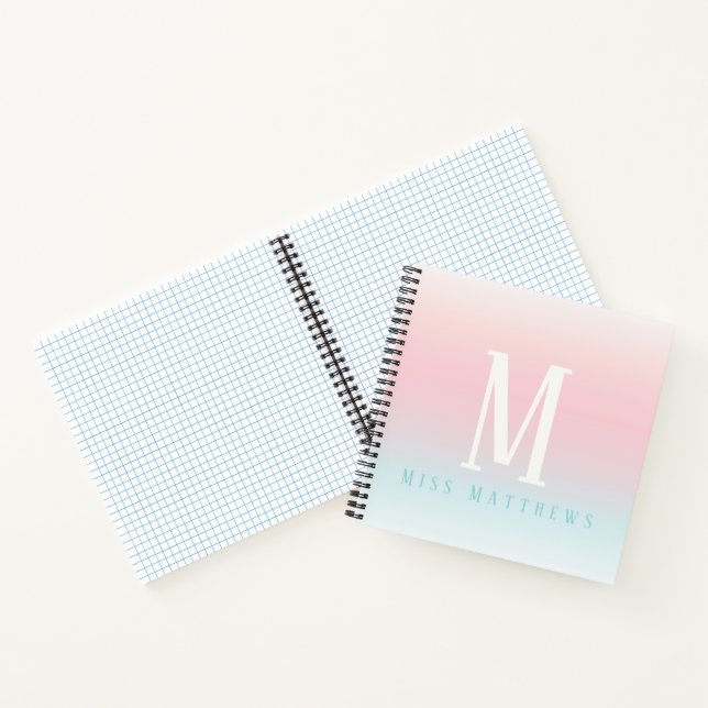 Personalisiertes Pastell-Regenbogennamensgeschenk Notizbuch (Innenseite)