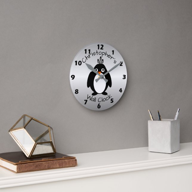 Personalisiertes Pinguin-Design Runde Wanduhr (Büro)