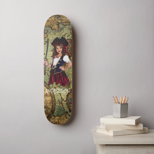Personalisiertes PIRATMÄDCHEN Skateboard (Wandkunst)