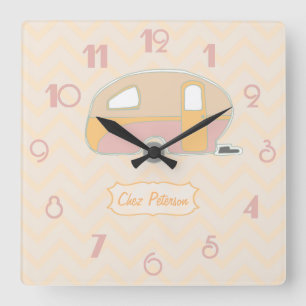Personalisiertes Retro-Wohnwagen-Design Quadratische Wanduhr
