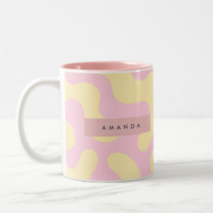 Personalisiertes Rosa und Pastellgelb Abstract Zweifarbige Tasse