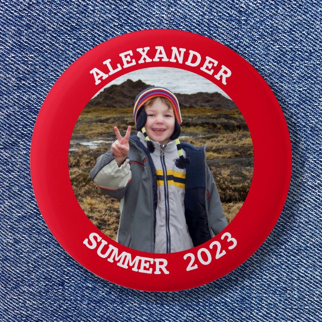 Personalisiertes Round Family Foto hell rot Button (Create your own vacation keepsake custom photo button.)