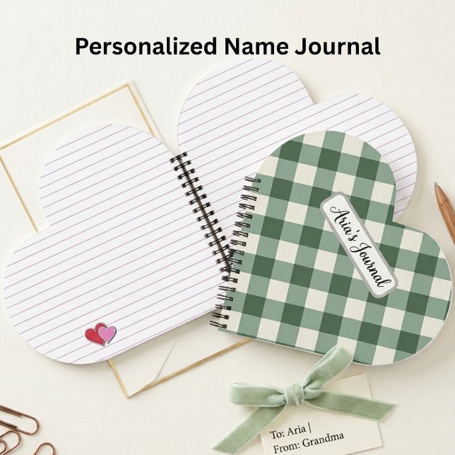 Personalisiertes Salbeigrün-Gingham-Herz-Notizbuch Notizbuch (Von Creator hochgeladen)