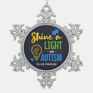 Personalisiertes Shine A Light on Autism Matching Schneeflocken Zinn-Ornament