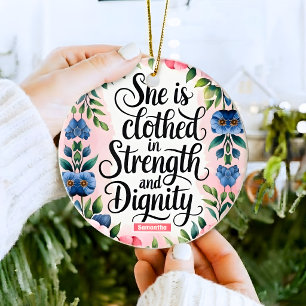 Personalisiertes Sie ist bekleidet mit Kraft Chris Keramik Ornament