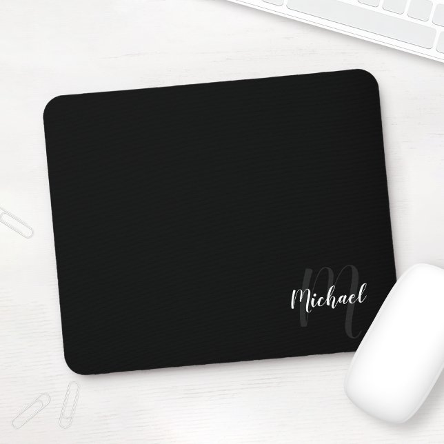 Personalisiertes Skriptmonogramm und Name Schwarz Mousepad (Von Creator hochgeladen)