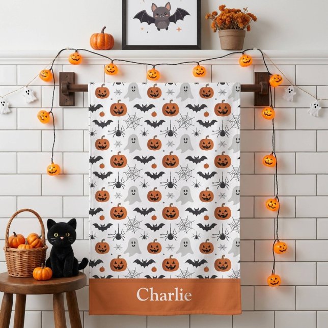 Personalisiertes süßes Halloween Strandtuch (Von Creator hochgeladen)