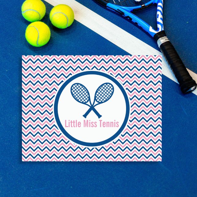 Personalisiertes Tennis & Blau und rosa Zickzack D Postkarte (Von Creator hochgeladen)