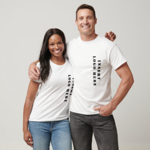 Personalisiertes vertikales Logo auf der linken Se T-Shirt