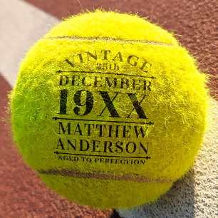 Personalisiertes Vintages Alter bis zur Perfektion Tennisbälle
