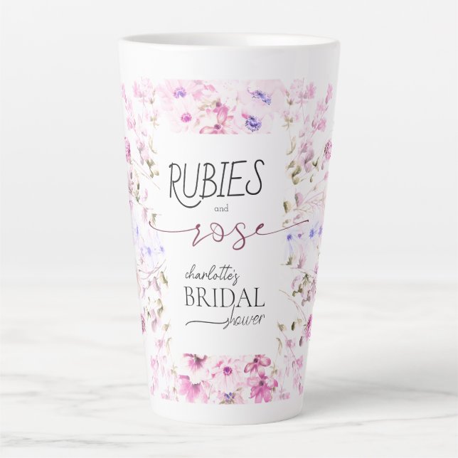 Personalisiertes Watercolor Ruby Rose Brautparty Milchtasse (Vorderseite)