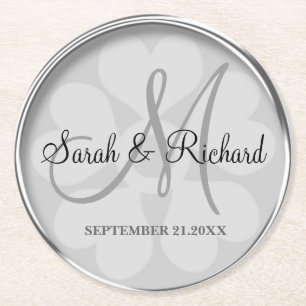 Personalisiertes Wedding Monogram Stilsilber Runder Pappuntersetzer