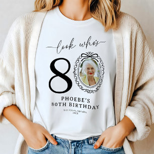 Personalisiertes "Wer wird 80" Foto-Geburtstags-T- Tri-Blend Shirt