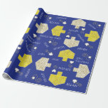 Personalisiertes Wrapping Paper Chanukah "Dreidels Geschenkpapier<br><div class="desc">Personalisierte Chanukah/Hanukkah Wrapping Paper "Dreidels" Lassen Sie uns dieses Hanukkah Party mit unserer neuesten, personalisierten Geschenkpackung anfangen, um Ihre Chanukah Geschenke zu verkleiden:) Löschen Sie Text und fügen Sie Ihren eigenen Text überall auf dem Packpapier. Verwenden Sie Ihren bevorzugten Schriftart Stil, Farbe und Größe. Verwenden Sie die Bearbeitungstools, um zu...</div>