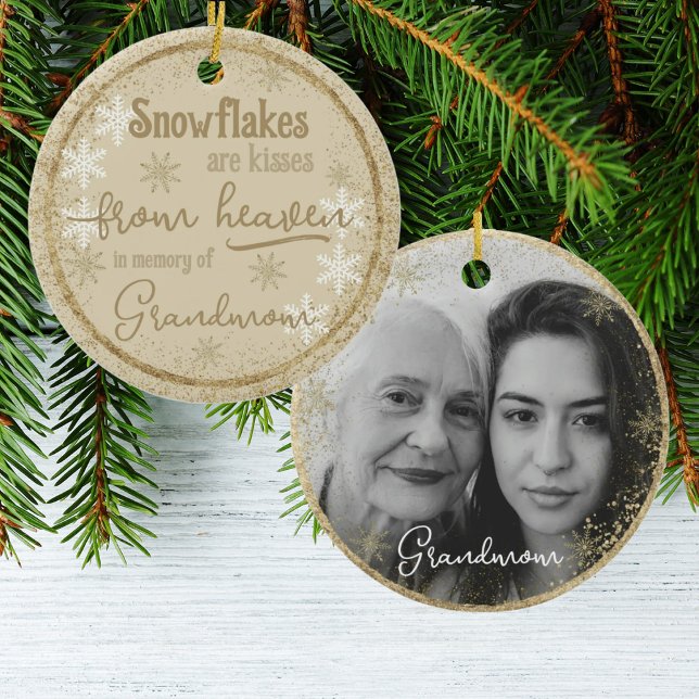 Personalisiertes zweiseitiges Memory Snowflake Fot Keramik Ornament (Von Creator hochgeladen)