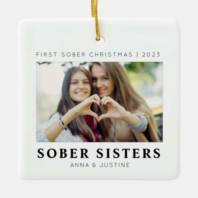 Personalizable Sober Sisters Best Friends Xmas Keramikornament (Vorderseite)