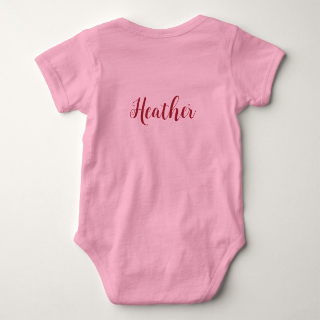 Personalize Baby Girl Decorative Script Letting Strampler (Rückseite)