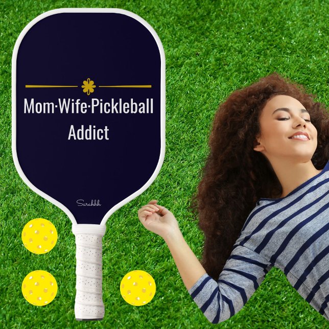 Personalize Mom Wife Pickleball Addict Custom Name Pickleball Schläger (Von Creator hochgeladen)