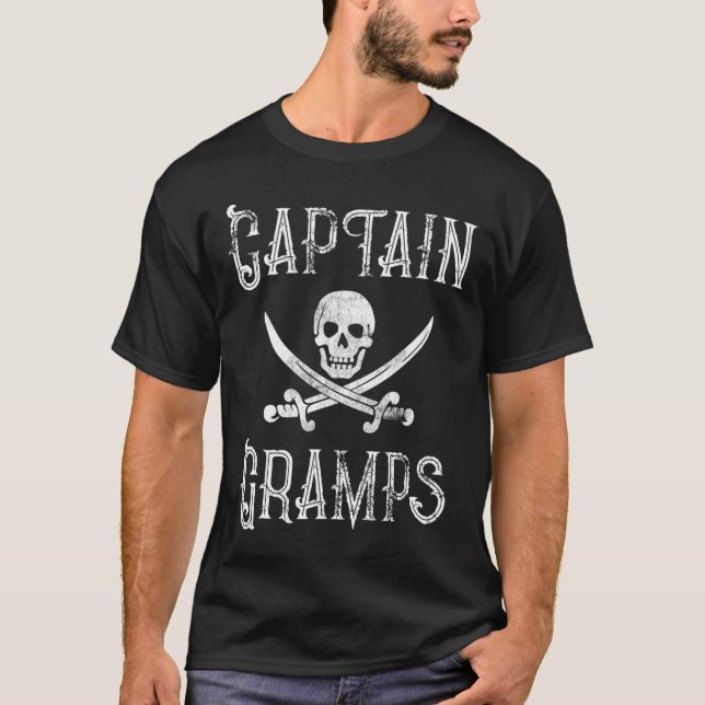 Personalized Boating Pirate Gift Captain Gramps  T-Shirt (Vorderseite)