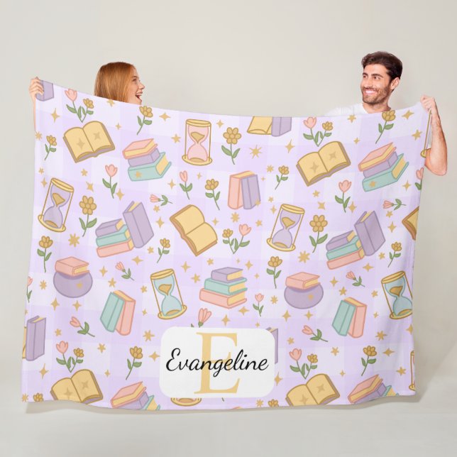 Personalized Bookish Magic Purple Pastel Girly Fleecedecke (Beispiel)