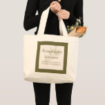 Personalized Bridesmaid Tote Bag Jumbo Stoffbeutel<br><div class="desc">Celebrate your bridal party with this elegant personalized bridesmaid tote bag, featuring a beautiful custom name design framed with a classic green border. This timeless tote makes a thoughtful and practical gift for bridesmaids, maid of honor, or bridal party members. The natural canvas bag paired with deep green handles creates...</div>