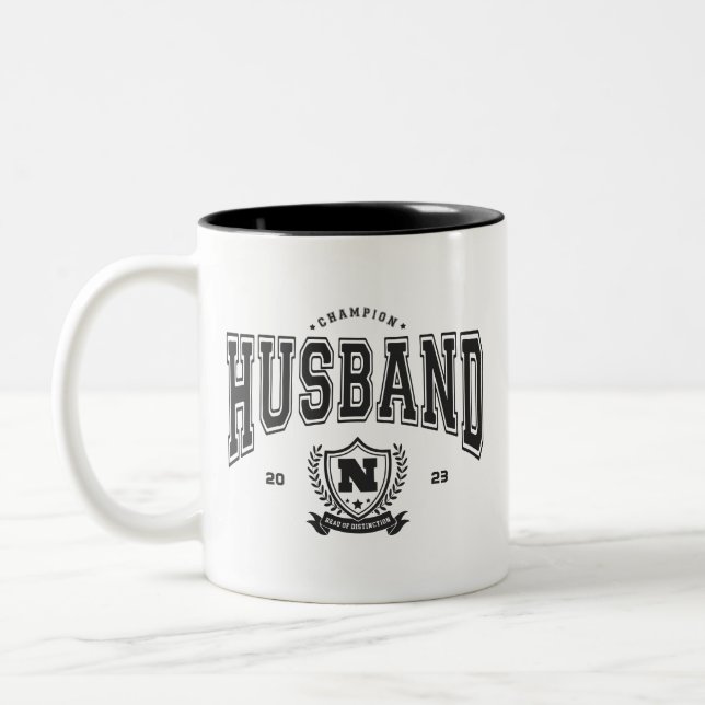 Personalized Champion Husband Funny Men's Gift Zweifarbige Tasse (Links)