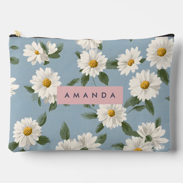 Personalized Charming White Daisies on Dusty Blue Zubehörtasche (Vorderseite)