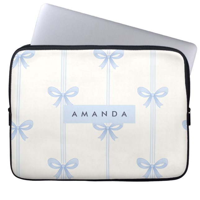 Personalized Coquette Pastel Soft Blue Ribbon Bow  Laptopschutzhülle (Vorderseite)