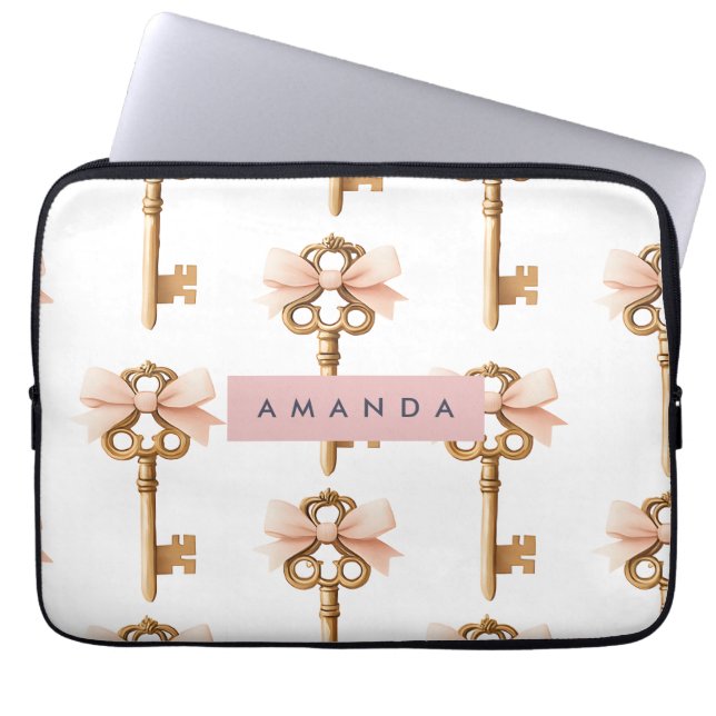 Personalized Coquette Pattern Gold Key & Pink Bow  Laptopschutzhülle (Vorderseite)