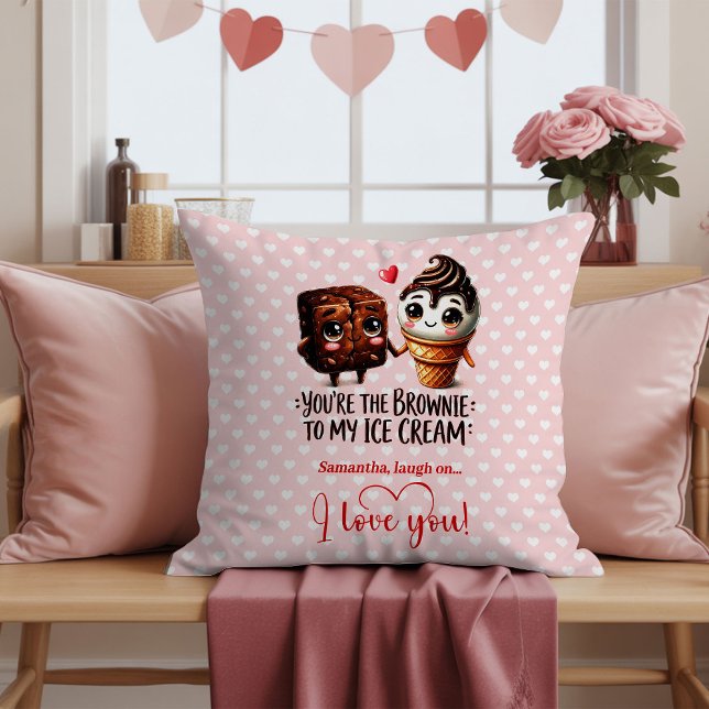Personalized Cute Food Valentine Throw Pillow Kissen (Personalized Cute Food Valentine Throw Pillow)