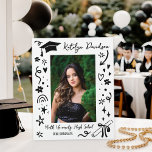Personalized Doodle Graduation Photo Keepsake Fotoplatte<br><div class="desc">Celebrate your senior with this personalized graduation photo keepsake plaque featuring a fun, whimsical hand-drawn doodle border in a clean, modern style. The playful sketches include a grad cap, stars, sparkles, hearts, tiny flowers, curly squiggles, and a rolled diploma tied with a bow for a cheerful graduation vibe. Customize with...</div>