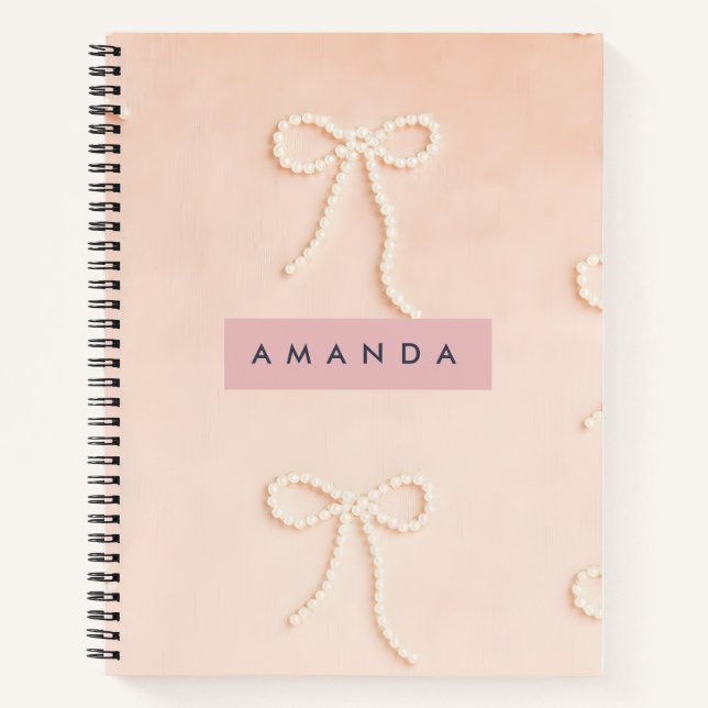 Personalized Elegant Pearl Bow in Soft Blush Notizbuch (Vorderseite)