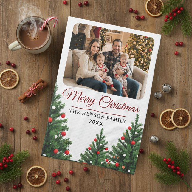 Personalized Family Photo Christmas Tree Geschirrtuch (Von Creator hochgeladen)
