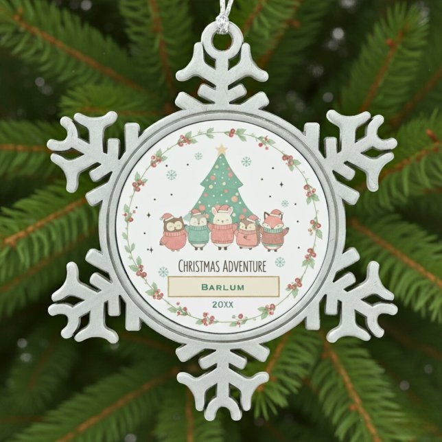 Personalized Festive Adventures Schneeflocken Zinn-Ornament (Personalized Festive Adventures Snowflake Pewter Christmas Ornament)
