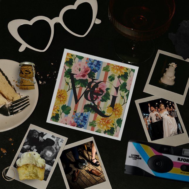 Personalized Floral Stripe Wedding Monogram Serviette (Von Creator hochgeladen)