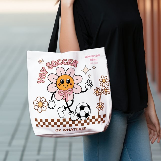 Personalized Funny Soccer Mum Retro Flower  (Von Creator hochgeladen)