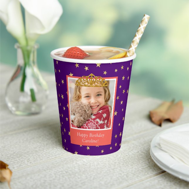 Personalized Kid Photo Happy Birthday Gold Crown Pappbecher (In Situ)